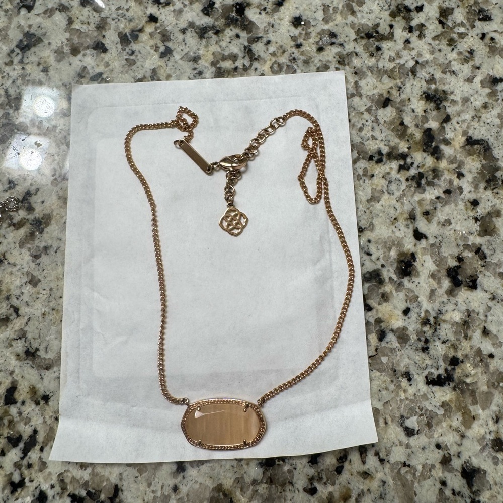 Elegant Rose Gold Kendra Scott Necklace